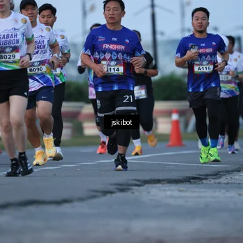 Runner Photo 6094868