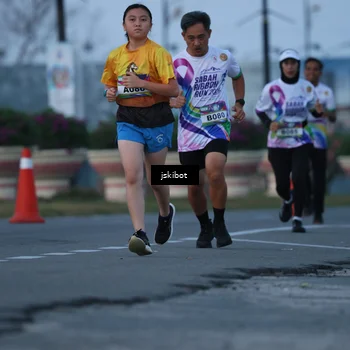Runner Photo 6094976