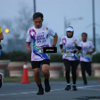 Runner Photo 6094983