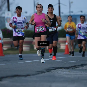 Runner Photo 6095010