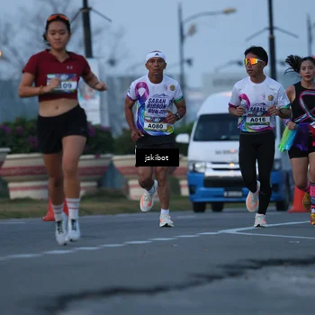 Runner Photo 6095031