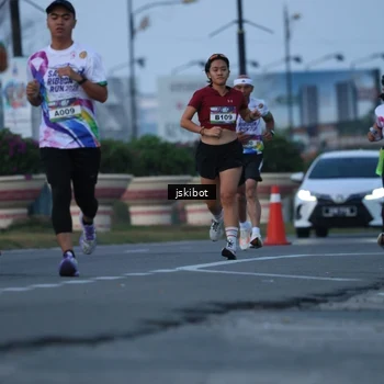 Runner Photo 6095046