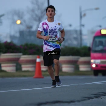 Runner Photo 6095073