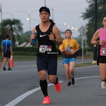 Runner Photo 6095082