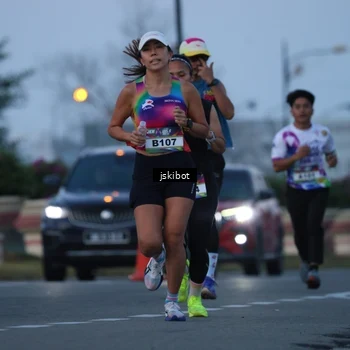 Runner Photo 6095105
