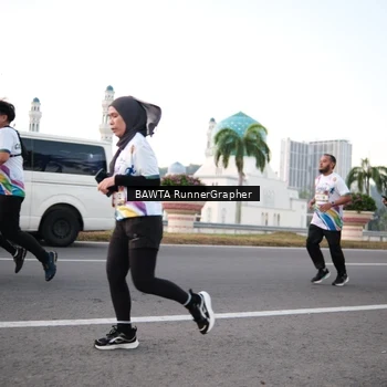 Runner Photo 6095119