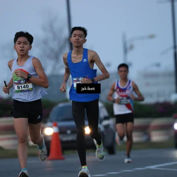 Runner Photo 6095247