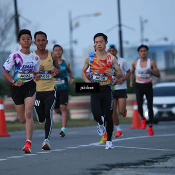 Runner Photo 6095275