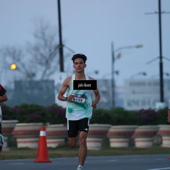 Runner Photo 6095301