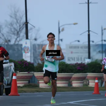 Runner Photo 6095317