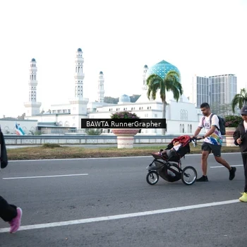 Runner Photo 6095431