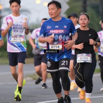 Runner Photo 6095672