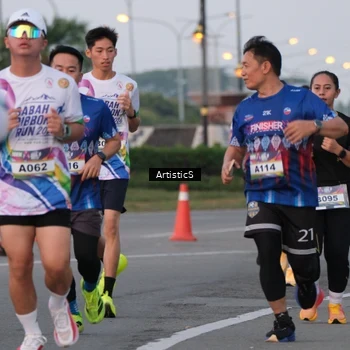 Runner Photo 6095689