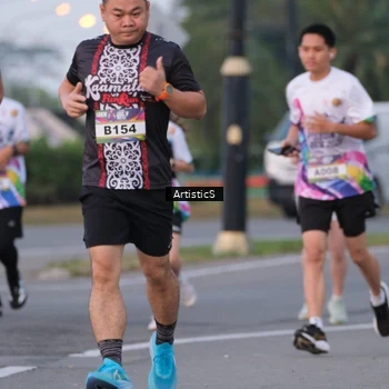 Runner Photo 6095875