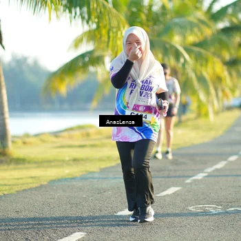 Runner Photo 6096111