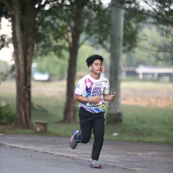Runner Photo 6096619