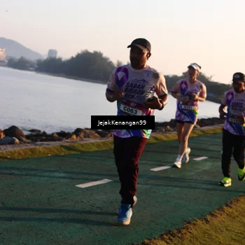 Runner Photo 6096665