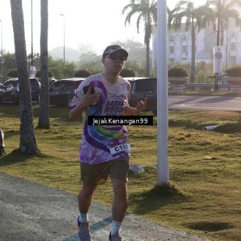 Runner Photo 6096799