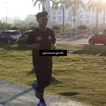 Runner Photo 6096848