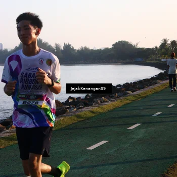 Runner Photo 6097005