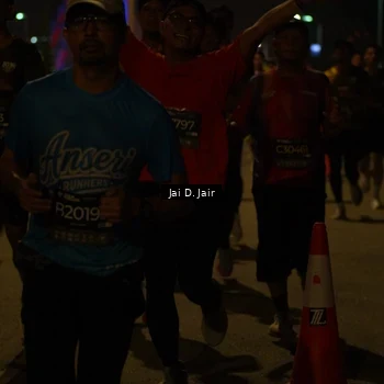 Runner Photo 6097045