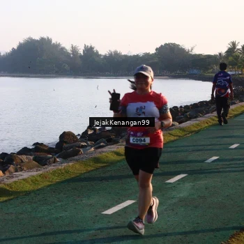 Runner Photo 6097354