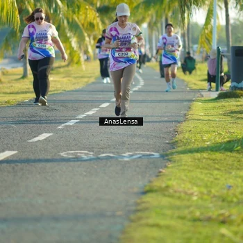 Runner Photo 6097429