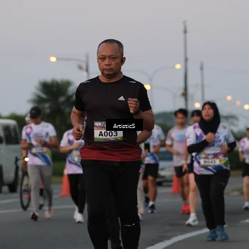 Runner Photo 6097512