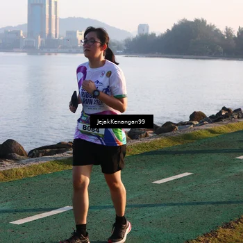 Runner Photo 6097860