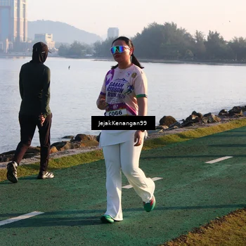 Runner Photo 6097883