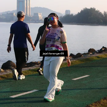 Runner Photo 6097887