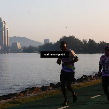 Runner Photo 6097953