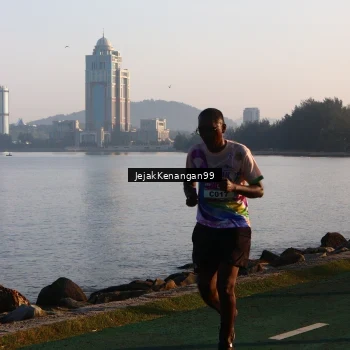 Runner Photo 6097977