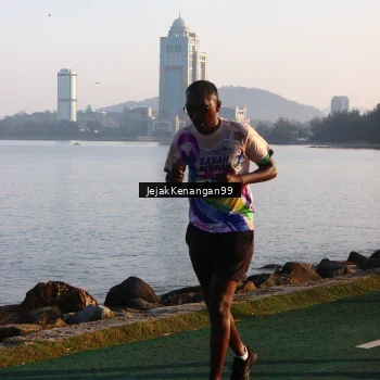 Runner Photo 6098012