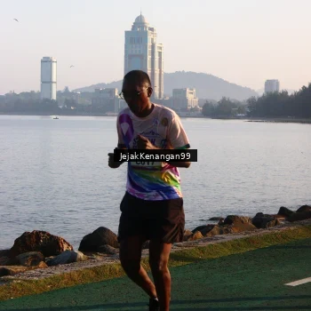 Runner Photo 6098045