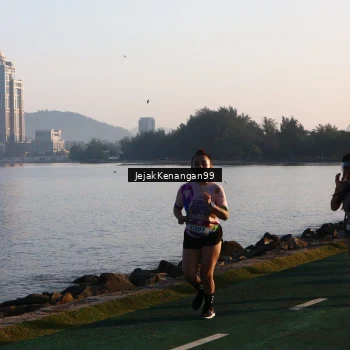 Runner Photo 6098150