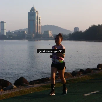 Runner Photo 6098188