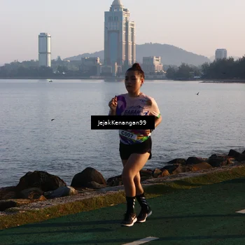 Runner Photo 6098199