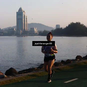 Runner Photo 6098206