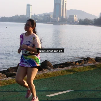 Runner Photo 6098412