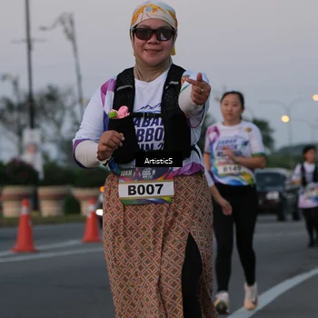 Runner Photo 6098670