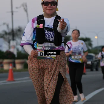 Runner Photo 6098701