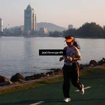 Runner Photo 6098772