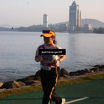 Runner Photo 6098801