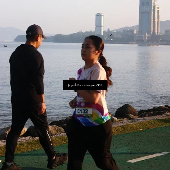 Runner Photo 6098907