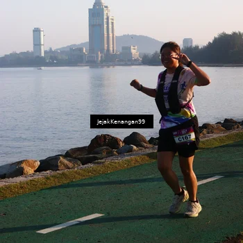Runner Photo 6099013