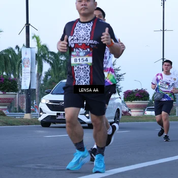 Runner Photo 6099029