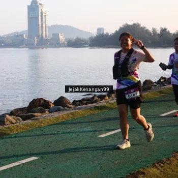 Runner Photo 6099030
