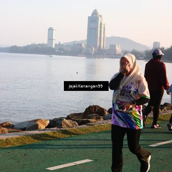 Runner Photo 6099130
