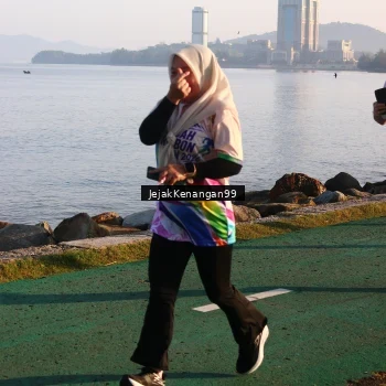 Runner Photo 6099144